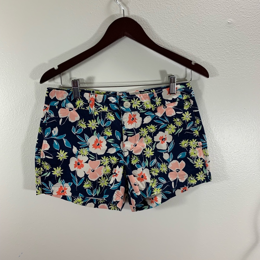 ***Sold***Gap Floral Size 2 Stretch Shorts
